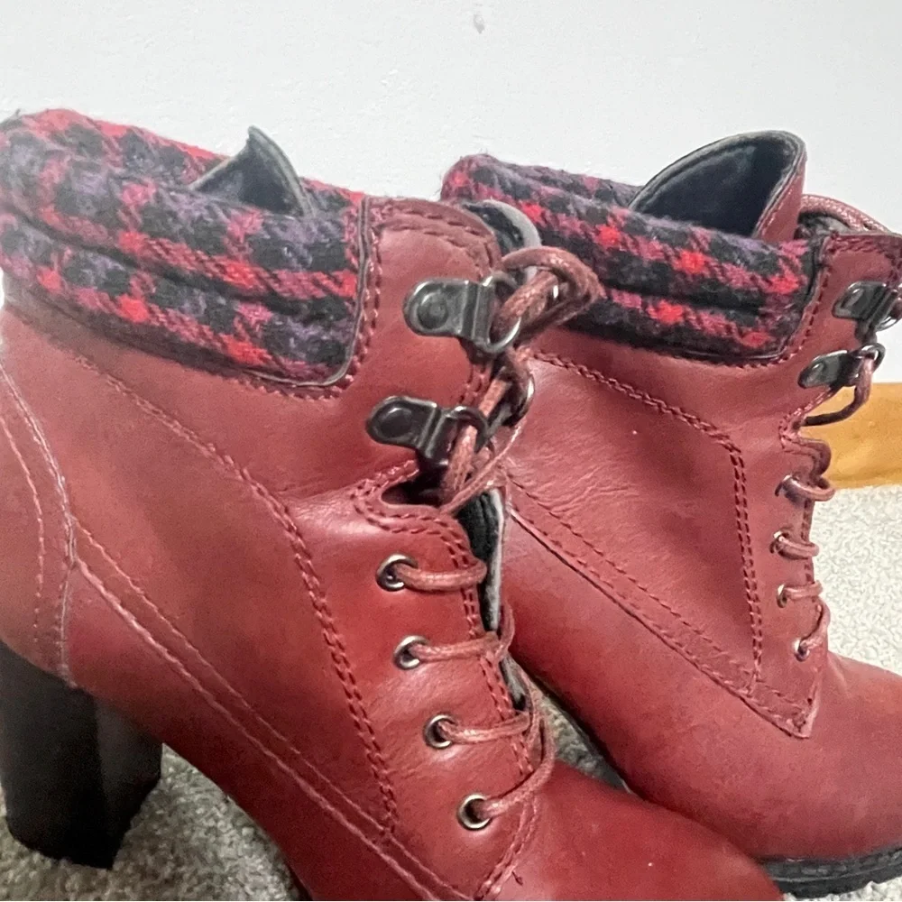 Dolce by Mojo Moxy WitchyFaux‎ leather Red-burgundy ankle boot Whimsigoth Size 8